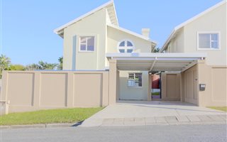 3 Bedroom Townhouse in Nahoon