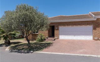 3 Bedroom Townhouse in D Urbanvale