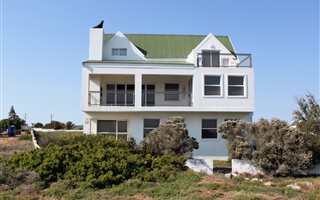 4 Bedroom House in Duyker Eiland