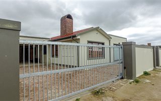 7 Bedroom House in Ballotsview