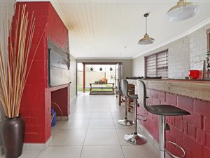 6 Bed House in Rouxville