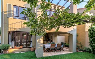 3 Bedroom Townhouse in Lonehill