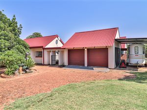 8.5 ha Farm in Grootvlei