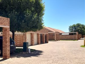 2 Bed Townhouse in Quaggafontein