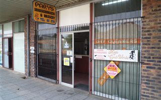 900 m² Commercial space in Parys