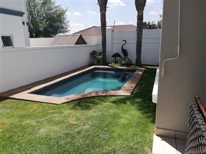 4 Bed Townhouse in Alberton