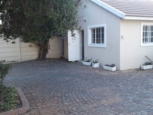 1 Bed Garden Cottage in Sydenham
