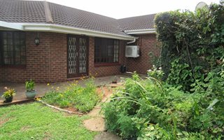3 Bedroom Simplex in Amanzimtoti