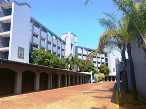 2 Bed Apartment in Menlyn