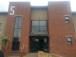 225 m² Commercial space in Meyersdal
