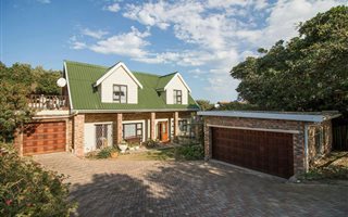 6 Bedroom House in Boknesstrand