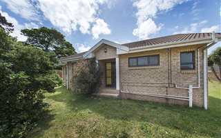 1 Bedroom House in Kragga Kamma