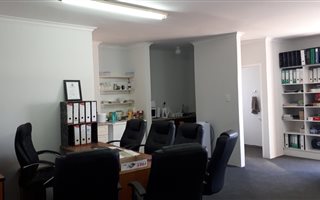 400 m² Office Space in Ballito