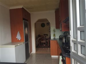 2 Bed House in Kwadabeka