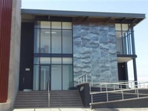 1300 m² Commercial space in Louwlardia