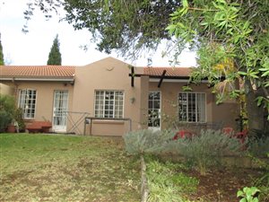 3 Bed Townhouse in Lynnwood Glen