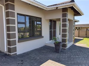 3 Bed House in Birdswood