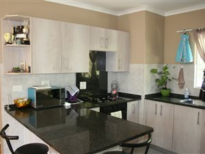 2 Bed Townhouse in Edenglen