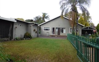3 Bedroom House in Eloffsdal