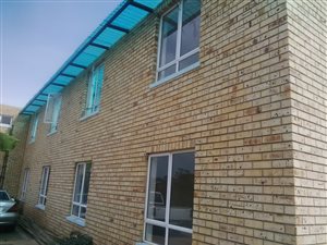 10 Bed House in Newlands East