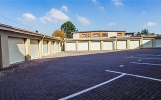 17 Bedroom Apartment in Kempton Park Central