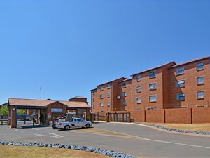2 Bed Apartment in Lotus Gardens