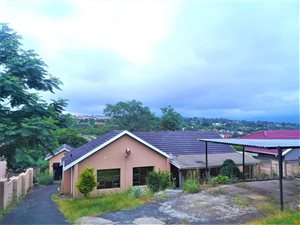 3 Bed House in Bisley