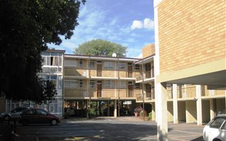 2 Bedroom Flat in Lydiana