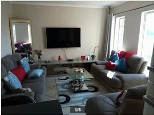 2 Bed Apartment in Noordwyk