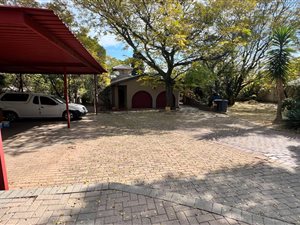 3 Bed House in Lombardy East