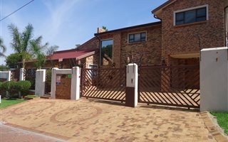 4 Bedroom House in Bergbron