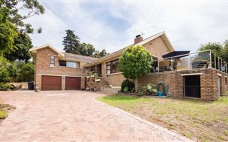 3 Bedroom House in Monte Sereno