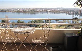 3 Bedroom Flat in Denlee