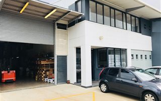 700 m² Industrial space in Mt Edgecombe