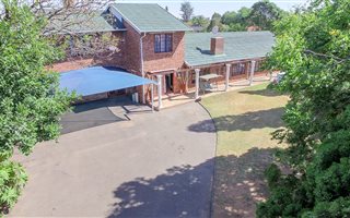 6 Bedroom House in Impala Park