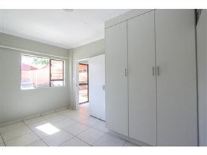 3 Bed Apartment in Noordheuwel