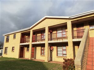 2 Bed Apartment in Paarl