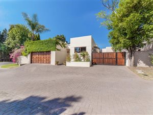 3 Bed House in Cedar Lakes