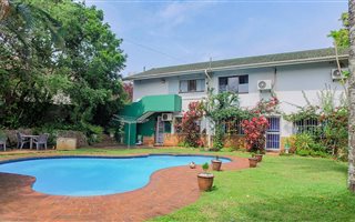 4 Bedroom House in Illovo Beach