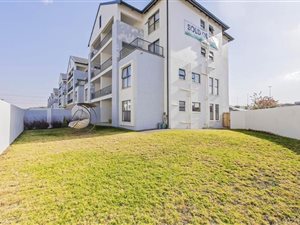 3 Bed Apartment in Petervale