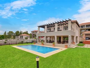 2 Bed Apartment in Lonehill