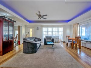 5 Bed House in Westridge