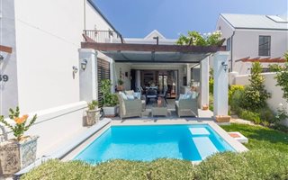3 Bedroom House in Jamestown