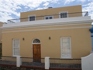 4 Bedroom House in Bo-Kaap