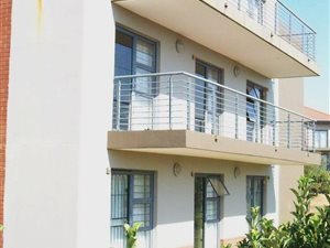 2 Bed Apartment in Ruimsig