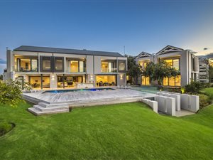 6 Bed House in Waterfall Equestrian Estate