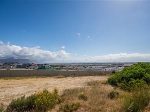 608 m² Land available in Dennegeur