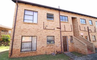 2 Bedroom House in Kloofendal