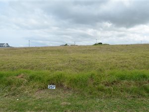 677 m² Land available in Le Grand Golf Estate