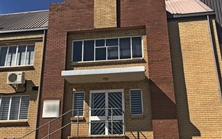 737 m² Industrial space in Sunnyrock